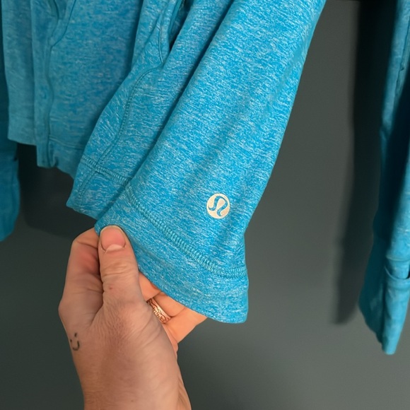 Lululemon quarter zip rulu running top - size 10 - Picture 4 of 6